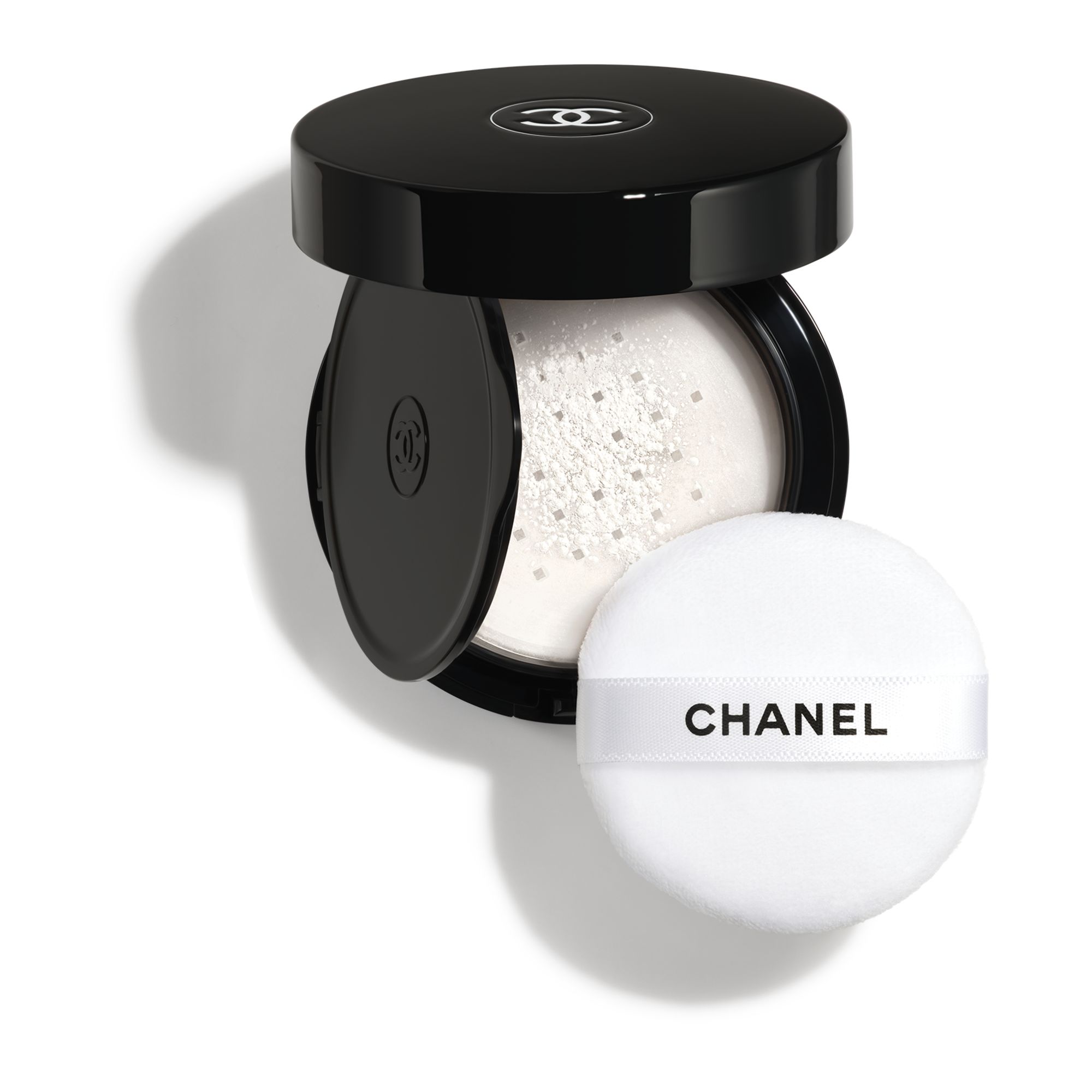 CHANEL POUDRE UNIVERSELLE LIBRE LOSER PUDER MIT NATÜRLICHEM FINISH. REISEGRÖSSE Light6 g